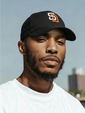San Diego Padres New Era Black Cap SD Curved Brim One Size